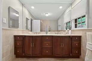 19 Seward Dr, Woodbury, NY 11797 - Photo 22