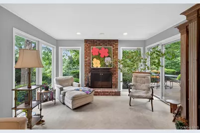 19 Seward Drive, Woodbury, NY 11797 - Photo 10