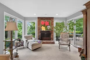 19 Seward Dr, Woodbury, NY 11797 - Photo 10