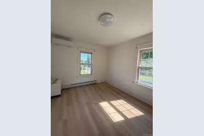 10 Forest Row, Great Neck, NY 11023 - Photo 4