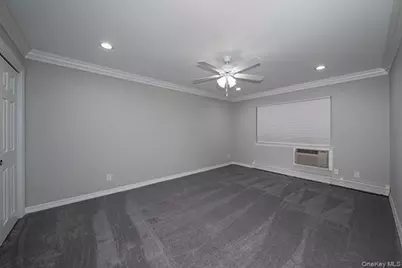 9 Williams Boulevard #5-2L, Lake Grove, NY 11755 - Photo 6