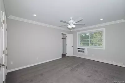 9 Williams Boulevard #8-2H, Lake Grove, NY 11755 - Photo 6