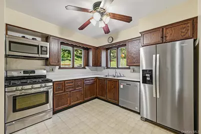 27 Free Hill Road, Tomkins Cove, NY 10986 - Photo 18