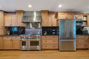 25 Edcris Ln, Huntington, NY 11743 - Photo 12