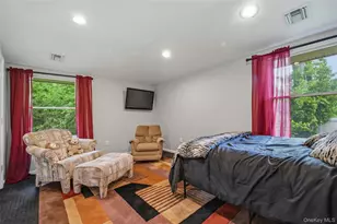 25 Edcris Ln, Huntington, NY 11743 - Photo 28