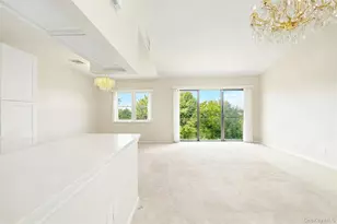 120-27 Riviera Ct, College Point, NY 11356 - Photo 4