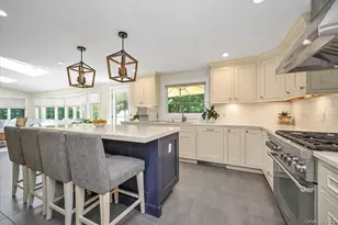 51 Deepdale Dr, Manhasset, NY 11030 - Photo 8