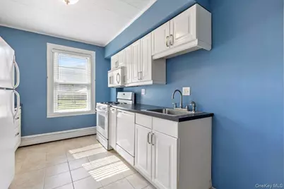 13-15 Cherry Avenue #13, Cornwall, NY 12520 - Photo 8