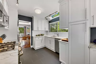 127 Stone Bridge Square, Chappaqua, NY 10514 - Photo 4