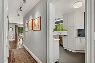 127 Stone Bridge Square, Chappaqua, NY 10514 - Photo 2