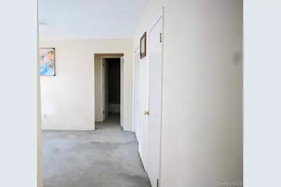 83 Sycamore Drive #83, Middletown, NY 10940 - Photo 2
