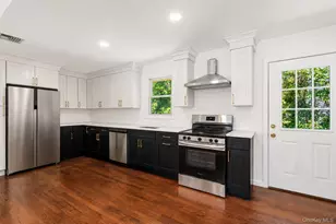 280 Holbrook Rd, Ronkonkoma, NY 11779 - Photo 8