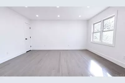 43 Yennicock Avenue #2, Port Washington, NY 11050 - Photo 2