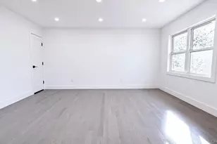43 Yennicock Ave, Port Washington, NY 11050 - Photo 2