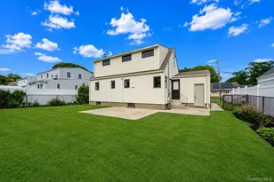 986 Cayuga Rd, West Hempstead, NY 11552 - Photo 4