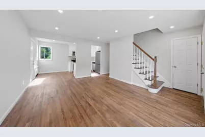 986 Cayuga Road, West Hempstead, NY 11552 - Photo 8