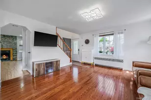 2454 Jefferson St, East Meadow, NY 11554 - Photo 6