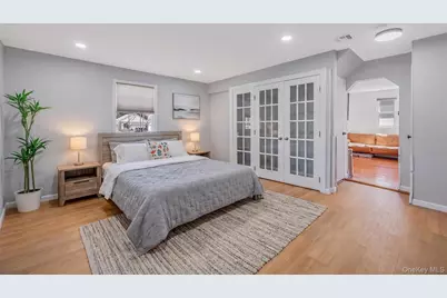 2454 Jefferson Street, East Meadow, NY 11554 - Photo 12