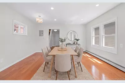 11633 192nd Street, Saint Albans, NY 11412 - Photo 2