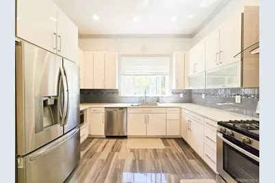 249 Cold Spring Road, Syosset, NY 11791 - Photo 10