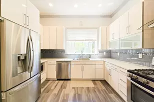 249 Cold Spring Rd, Syosset, NY 11791 - Photo 10