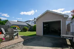 51 Hoffman St, Franklin Square, NY 11010 - Photo 20
