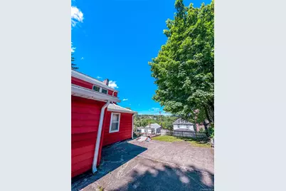 59 Chatterton Avenue, White Plains, NY 10606 - Photo 22
