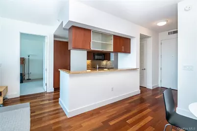 175 Huguenot Street #2602, New Rochelle, NY 10801 - Photo 2