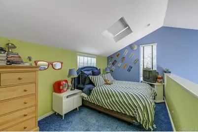 121 Laurel Lane, Syosset, NY 11791 - Photo 22