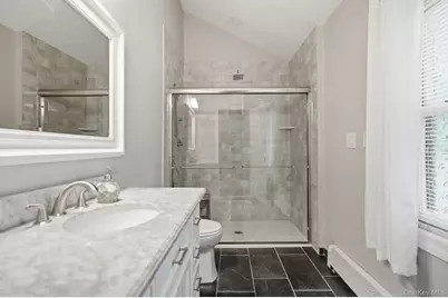 8 Lorraine Court, Medford, NY 11763 - Photo 24