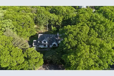 8 Lorraine Court, Medford, NY 11763 - Photo 4