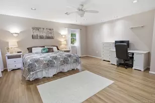 8 Lorraine Ct, Medford, NY 11763 - Photo 26