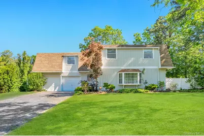 3 Sugar Pine Circle, Medford, NY 11763 - Photo 1