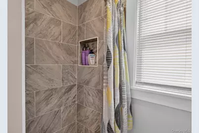 9 Okane Street, Central Islip, NY 11722 - Photo 14