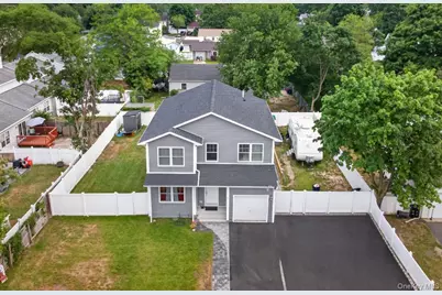9 Okane Street, Central Islip, NY 11722 - Photo 36