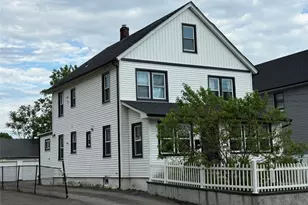 168 Jefferson Ave, Roslyn Heights, NY 11577 - Photo 2