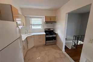 107 Gibson Blvd, Valley Stream, NY 11581 - Photo 2