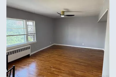 107 Gibson Boulevard, Valley Stream, NY 11581 - Photo 14