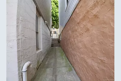 2851 Briggs Avenue, Bronx, NY 10458 - Photo 28