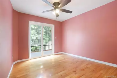129 Bionia Avenue, New York, NY 10305 - Photo 6