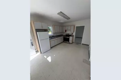 11 Fallkill Avenue, Poughkeepsie, NY 12601 - Photo 2