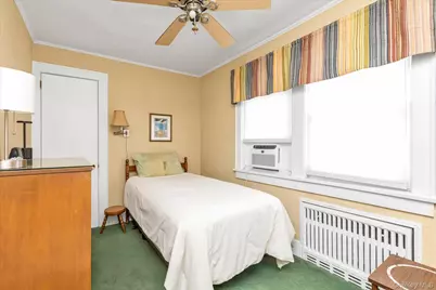 18 W Melrose Street, Valley Stream, NY 11580 - Photo 14