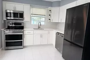 19 3rd St, Lindenhurst, NY 11757 - Photo 6