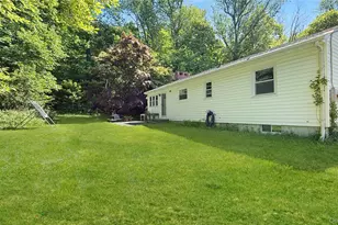 15 Whitehill Pl, Cold Spring, NY 10516 - Photo 2