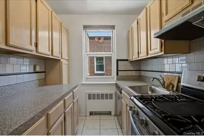 279 N Broadway #8R, Yonkers, NY 10701 - Photo 12