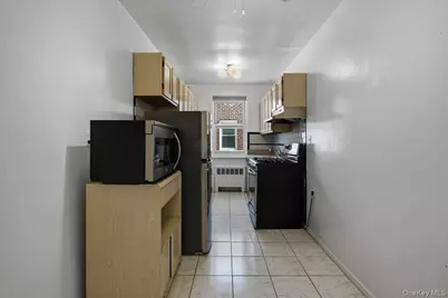 279 N Broadway #8R, Yonkers, NY 10701 - Photo 10