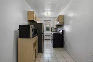 279 N Broadway, Yonkers, NY 10701 - Photo 10