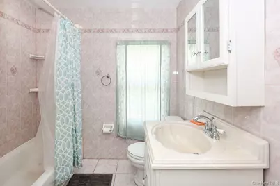 81 Summers Street, Oyster Bay, NY 11771 - Photo 14