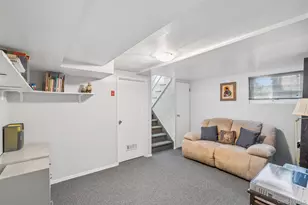 20 Melbourne Ln, Old Bethpage, NY 11804 - Photo 20