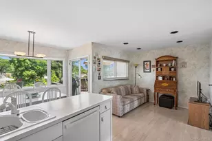 20 Melbourne Ln, Old Bethpage, NY 11804 - Photo 12